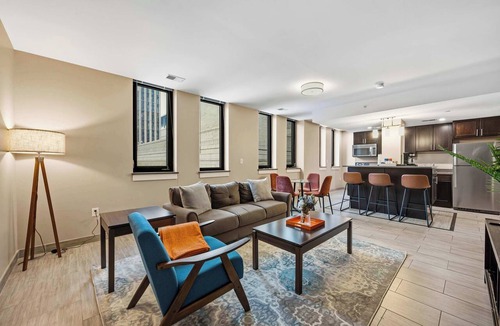Capitol City Apartment | 3BR Modern & Spacious Downtown Apartment