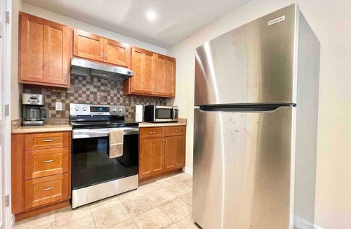 Cheektowaga House | 4 bedrooms & 3 bathrooms | Entire Home For Families 🏠