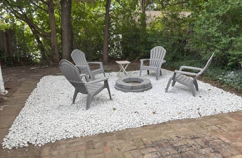 Erie Apartment | 4 Blocks to the Erie Beaches