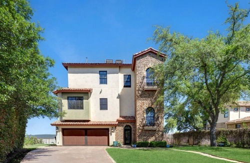 Apache Shores Villa | 4 BR Water Front Rustic Luxurious Villa Retreat