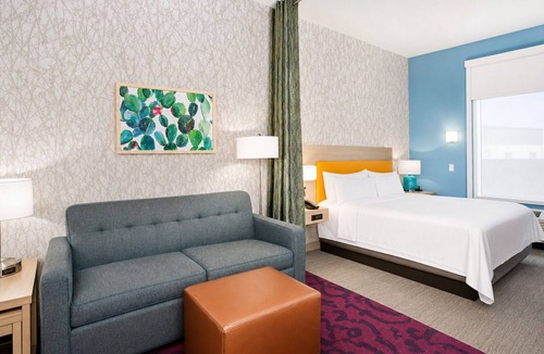 Roswell Hotel | 4 Convenient Units Near Spring River Zoo. Indoor Pool, FREE Breakfast!