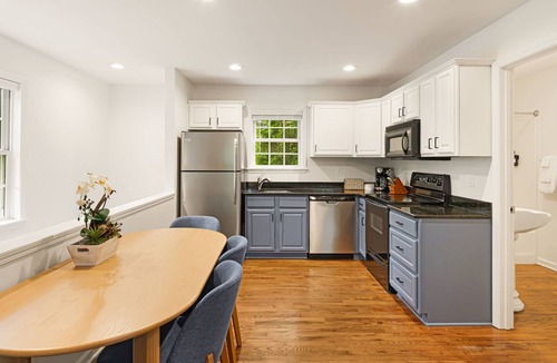 Asheville House | 4 Cottages · 4 Hot Tubs · Fire Pit · Nr Biltmore