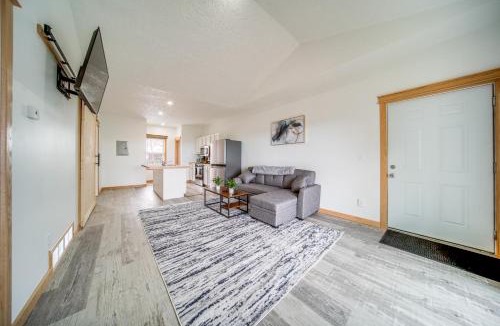 Erie House | 4 Mi to Lake Erie Access: Condo on the Greens