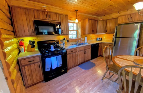 Twin Mountain Cabin | 40PL Log cabin - AC, in the White Mountains,