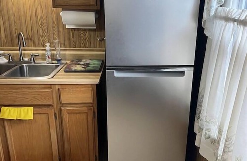 Buffalo House | 420 Friendly 3 bedroom upstairs apartment. Street parking only.