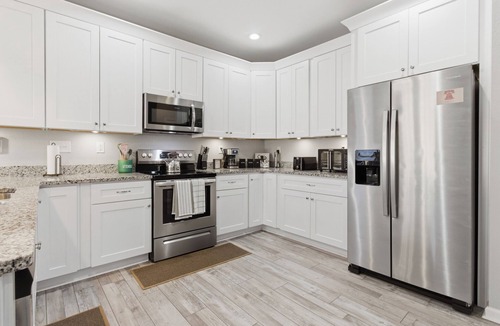 North Camellia Acres House | 4BR Sleeps 12 w/Game Room - Minutes Away from Beach