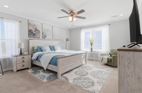 North Camellia Acres House | 4BR Sleeps 12 with Game Room Minutes from Beach