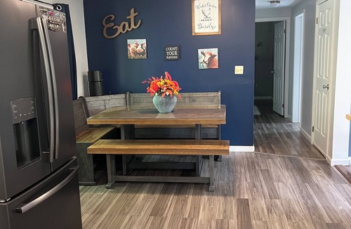 Center Lovell House | 5 Min Walk to Beach+Family-Friendly+Dinning Nearby