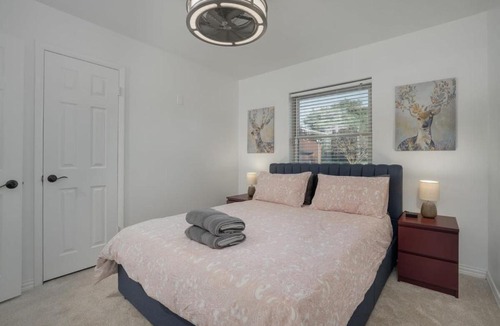 Dallas House | 5BD-3BA in the Heart of Dallas wit Pool & Hot Tub