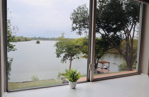 Irving House | 5BR Near AT&T Stadium Lakefront Sleeps 10 Best Lake Views at Irving Lake