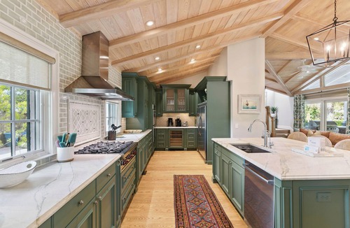 East Beach House | 6 Bedroom home with Pool located at the East Beach 9th Street Entrance