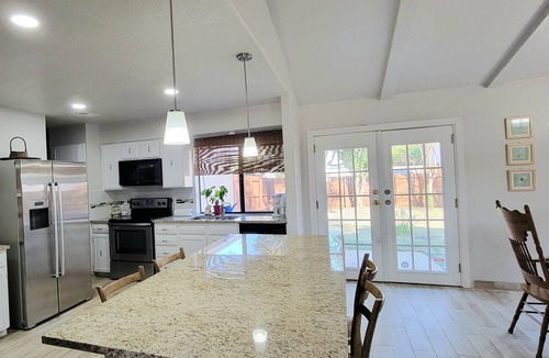 Garland House | 6 guest and pets. Next to Plano, Richardson and UTD