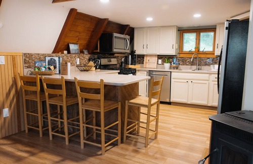 Bethlehem Cabin | 6M "Morningstar": A curated A-Frame experience for outdoor lovers