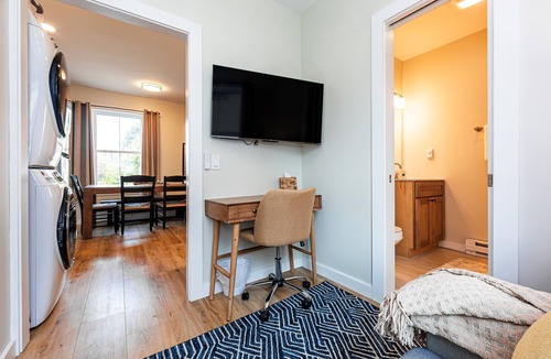Southwest Harbor House | 7 mins to Acadia and walk to town!