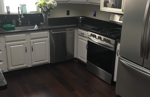 Ithaca House | 7 Minutes Away from Everything!