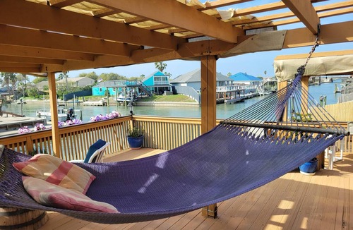 Corpus Christi Condo | 8/4 Island Waterfront 2 Kit 2 Private Pools 2 Hot Tubs