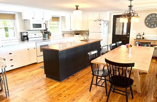 South Casco House | 8 Bedroom Lake House Compound - Large Yard w/250' Frontage + Spectacular Views!