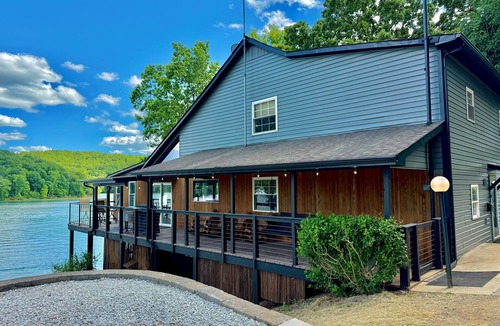 La Follette Cabin | 9 bdrm covered dock, firepit and large bar on water, Baltic hot tub, sleeps 26,