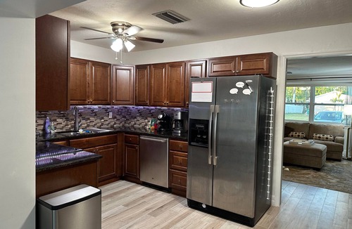 Naples Park House | A cozy two bedroom beach house.