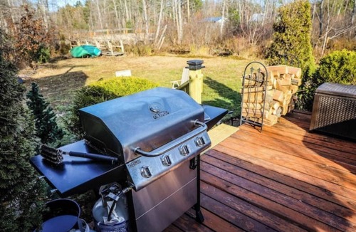 Kimball Lake Shores Cabin | A-Frame Hot tub Retreat - Firepit, Grill, EV & Dog Friendly, Close to N. Conway.