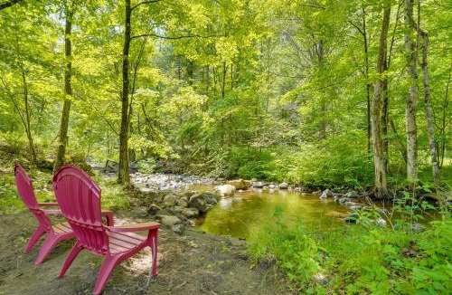 Bolton Landing House | A-Frame Log Home w/Game Room Near Lake George!