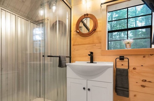 Oxford Cabin | A-Frame Retreat w/ Hot Tub
