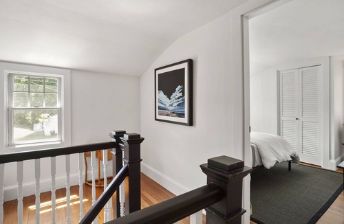 Kennebunkport House | A Modern Antique Home - steps to Dock Square and harbor