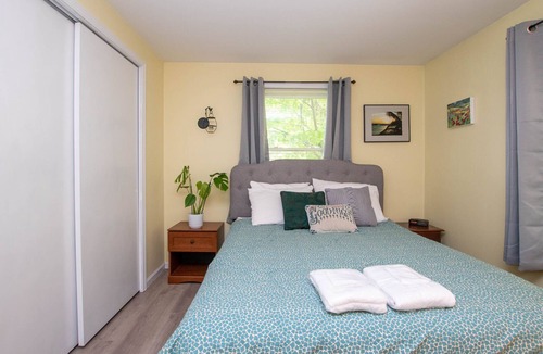 Town of Jerusalem Cottage | A Paradise on the Lake: "Family Home on Keuka Lake with Amazing Bluff Views!"