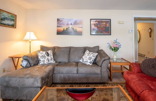 Town of Jerusalem Cottage | A Paradise on the Lake: "Family Home on Keuka Lake with Amazing Bluff Views!"