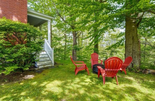 Portland House | A Spacious and Charming Island Townhome