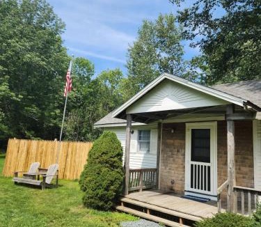 Lamoine Beach House | Acadia Lobsterman's Farmhouse & Cottage