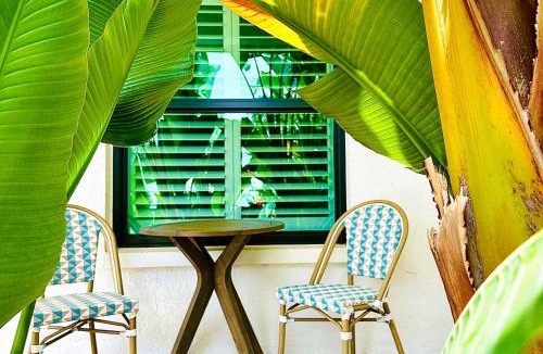 Naples Park Villa | Acqua Atelier by Vanderbilt Beach