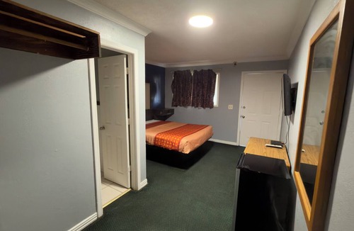 Ada Hotel | Ada Inn & Suites