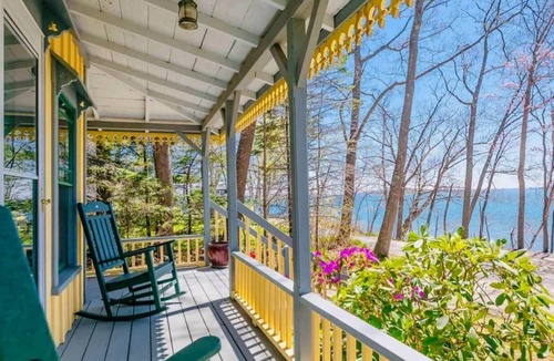 Yarmouth House | Adorable, 3 bedroom, 1 bath ocean side cottage!