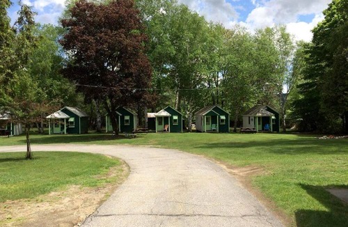 Schroon Lake Cabin | Adorable Two-Person Cabin Rental next to Schroon Lake, New York
