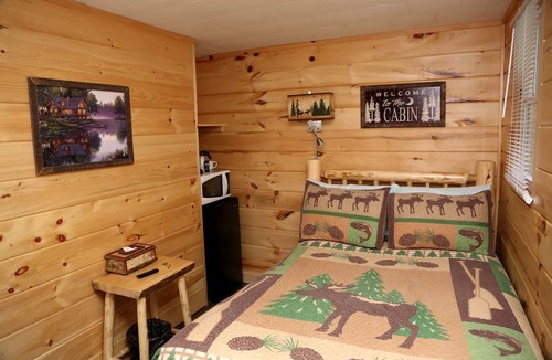 Schroon Lake Cabin | Adorable Two-Person Cabin Rental next to Schroon Lake, New York