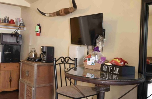 Little Elm Cabin | Adventure & Attractions Hub | Ray Roberts Lake, Hiking & Wildlife Watching