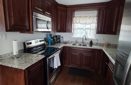 Central City House | Affordable 4 bedroom private vacation home. Child, pet friendly. Large yard.
