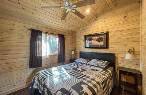 Magnetawan Cabin | Ahmic Lake Resorts Black Bear Cottage