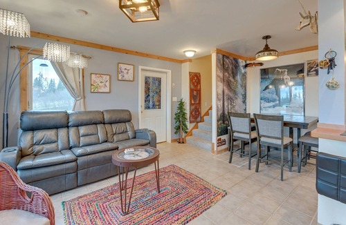 Fritz Creek House | Alaska Vacation Rental w/ Deck + Mountain Views!