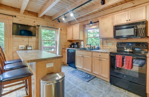 Conway Cabin | All-Season Log Cabin Escape! 11 Mi to Cranmore Mtn