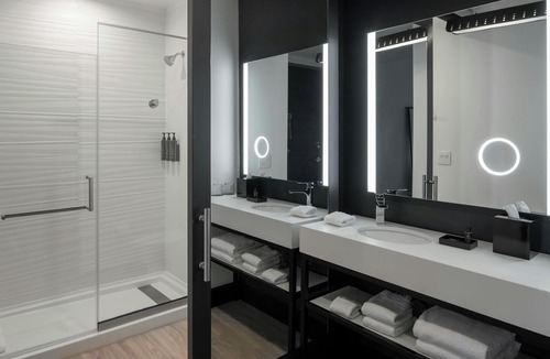 Downtown Memphis Hotel | Aloft by Marriott Memphis Downtown