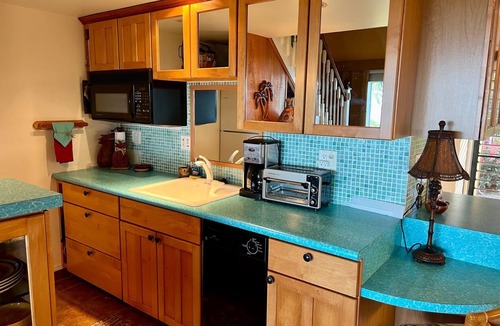 Maunaloa House | Aloha! Hawaii. Walk to the beach