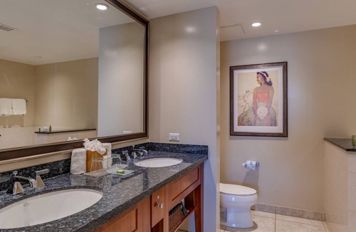 Honokowai Hotel | Aloha Vibes: 2 Stylish Units w/Full-Kitchen! Near Wo Hing Temple Museum!