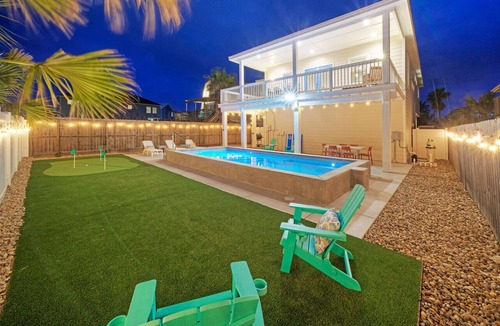 Leeward Sands House | Always Sunny, Putting Green, Pool