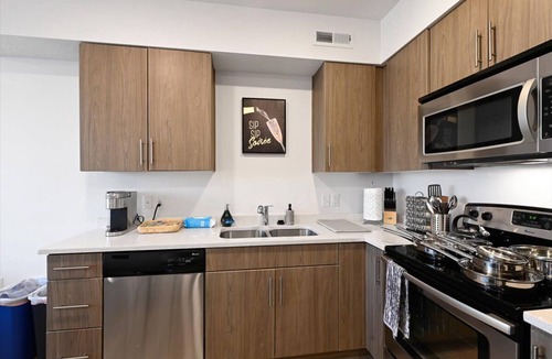 Salt Lake City Condo | Amazing modern 1 bedroom with pool/hot tub