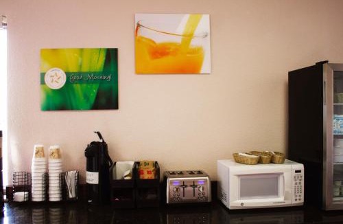 Sycamore Hotel | Americas Best Value Inn-Fredonia