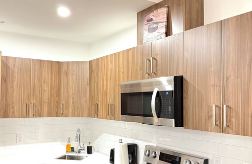 Downtown Edmonton Apartment | Ample 2-Bedroom with City Views Downtown