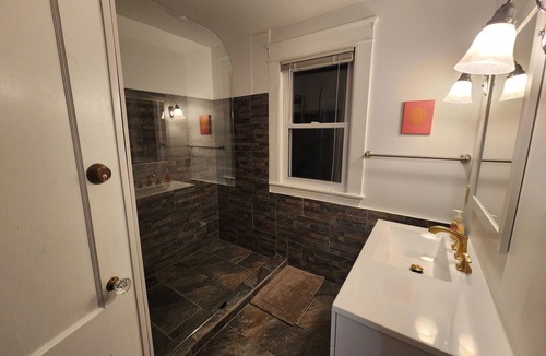 Gray Bed & Breakfast | And. N B&B