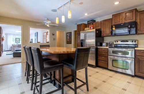 Falmouth House | Andy's Retreat - Heated outdoor pool, hot tub, central AC, fire pit, bbq